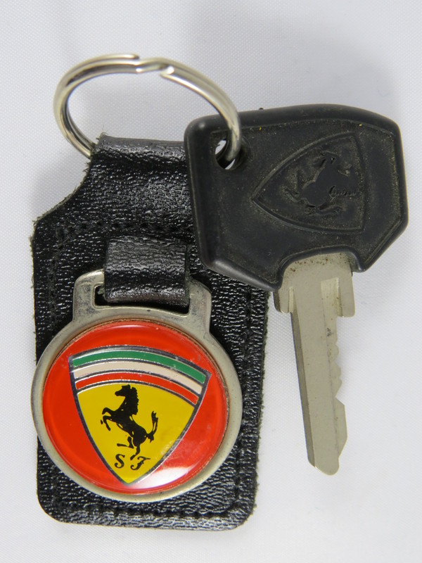 Ferrari et sa clé